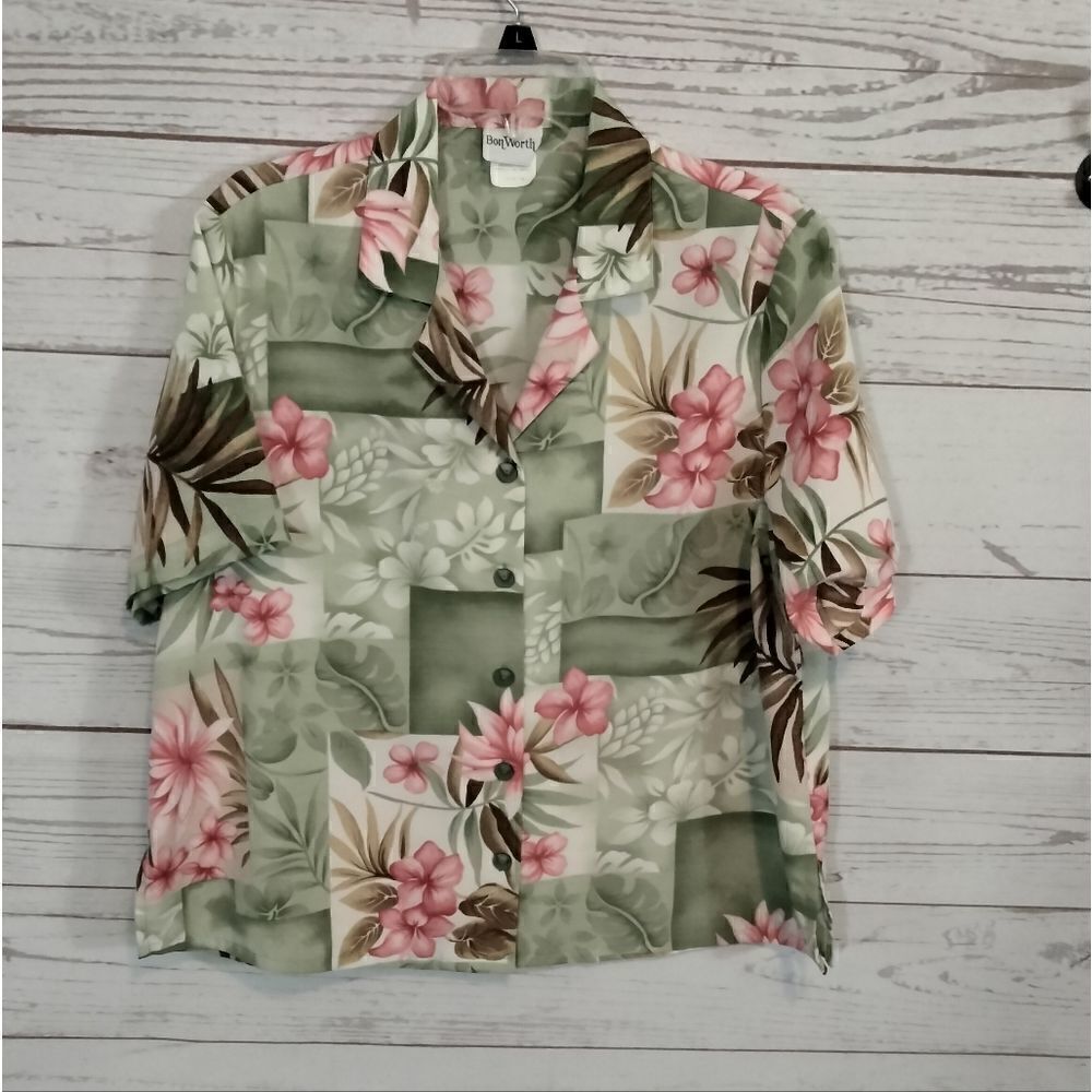 New without tags: Bon Worth woman's blouse